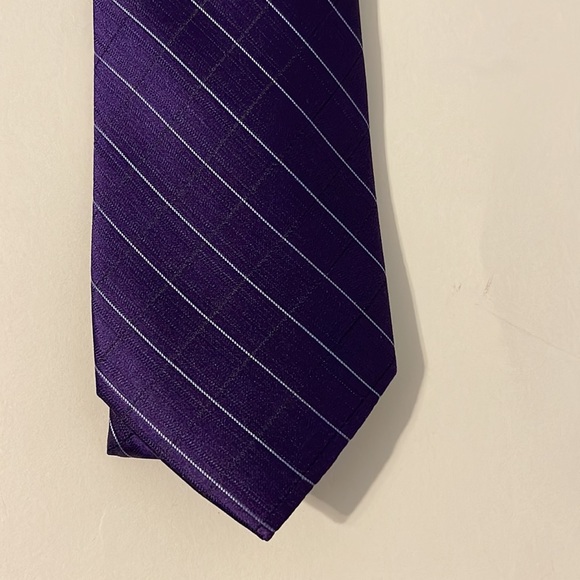 Calvin Klein Purple Striped Tie NWT - Picture 2 of 3
